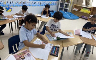 إبداعات طلاب الصف الثاني